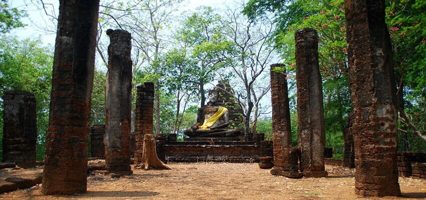 Wat Khao Phanom Phloeng