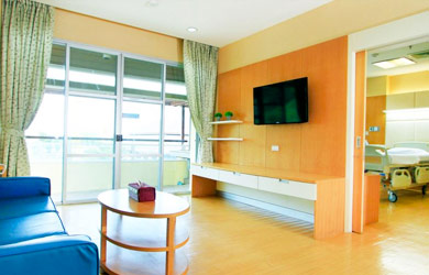 phuket international hospital
