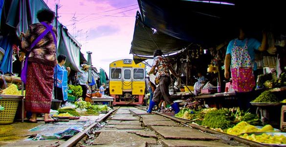 mae-klong-market