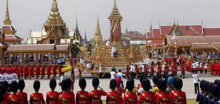 ประมวลภาพพิธีอัญเชิญพระบรมโกศไปพระเมรุมาศ (26 ตุลาคม 2560)