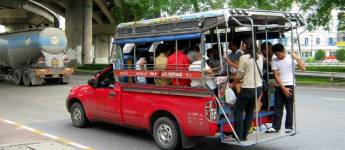 How to Use Songthaew in Bangkok
